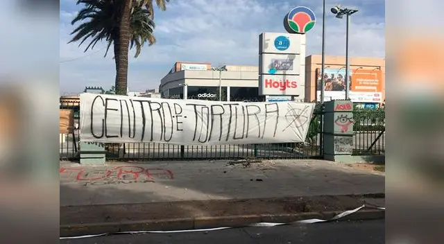 Queman mall de Chile por presunta tortura y violación a menor de edad Queman mall de Chile por presunta tortura y violación a menor de edad