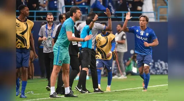 Carrillo se encontraría con el técnico Jorge Jesús en el Mundial de Clubes Carrillo se encontraría con el técnico Jorge Jesús en el Mundial de Clubes