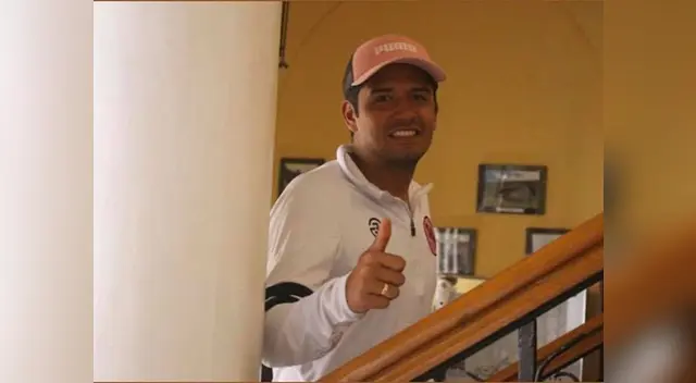 El volante nacional publicó una fotografía de él sonriente 