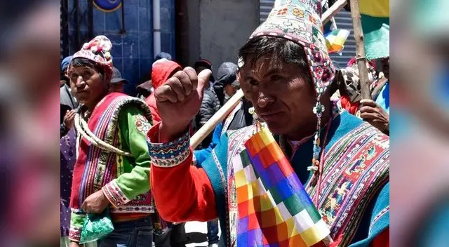 Nueve estudiantes y su tutor volverán hoy a Perú tras larga odisea