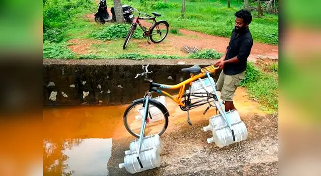 Hombre probó bicicleta acuática sin imaginar cómo terminaría 