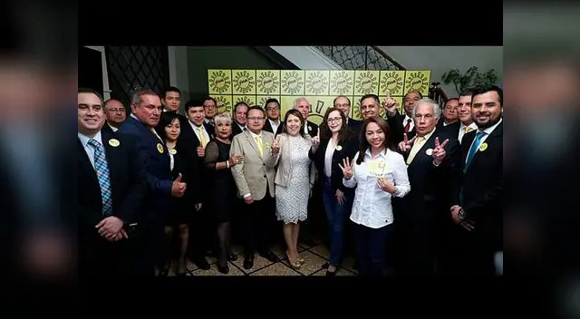 Entre los integrantes de esta lista están Rosa Bartra y Nelly Cuadros