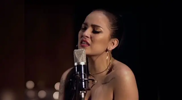 Daniela Darcourt se llevó los halagos de sus miles de seguidores con la hermosa interpretación