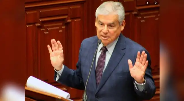 Evaluarán impedimento de salida para ex premier César Villanueva Evaluarán impedimento de salida para ex premier César Villanueva