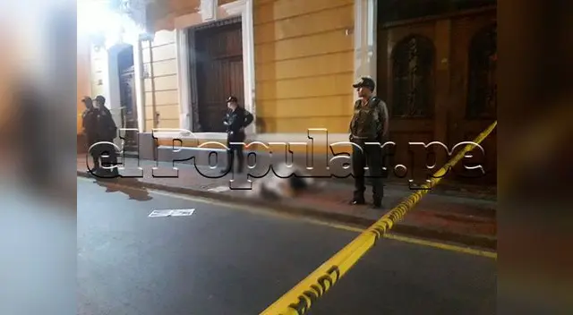Joven es asesinado con arma blanca por ajustes de cuentas Joven es asesinado con arma blanca por ajustes de cuentas