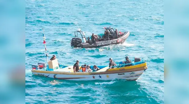 Marina interviene submarino con dos toneladas de droga