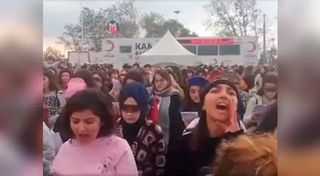 “El violador eres tú, el asesino eres tú, policía, jueces, Estado, presidente”, indica la letra del colectivo “Las Tesis” “El violador eres tú, el asesino eres tú, policía, jueces, Estado, presidente”, indica la letra del colectivo “Las Tesis”