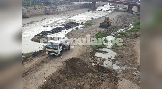 La empresa Lamsac retira 25 mil toneladas de basura del río Rímac La empresa Lamsac retira 25 mil toneladas de basura del río Rímac