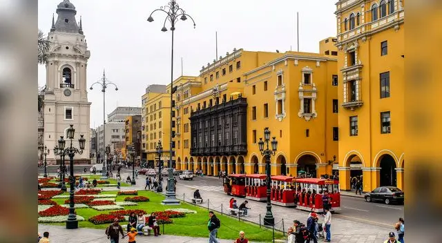 Se plantea cerrar el paso para vehículos al Centro Histórico de Lima con miras al 2035 Se plantea cerrar el paso para vehículos al Centro Histórico de Lima con miras al 2035