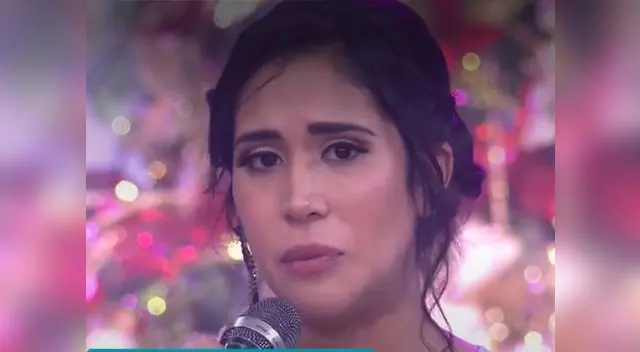 Melissa Paredes se quiera en vivo por salud de abuelita