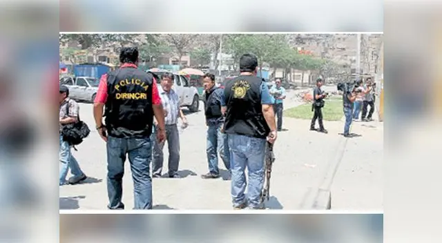 Ladrones los atacaron cuando salían de su vivienda