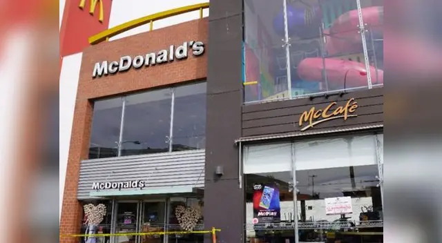 Dos jóvenes murieron al interior de McDonald's