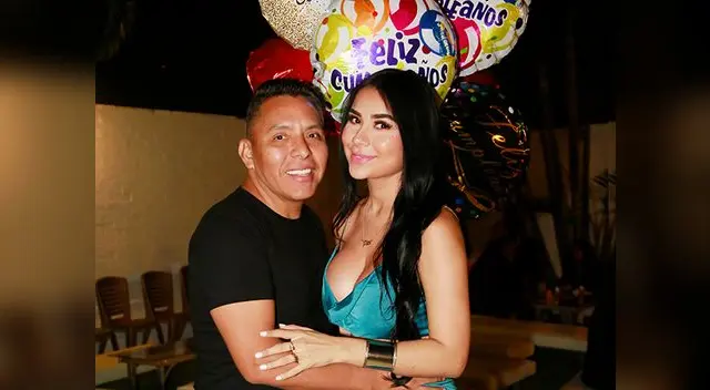 Comediante y modelo son inseparables Comediante y modelo son inseparables