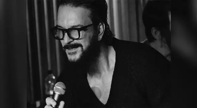 Ricardo Arjona ofreció show sorpresa en un bar en Londres 