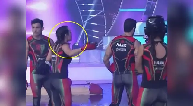 Rosángela Espinoza quedó en ridículo en vivo Rosángela Espinoza quedó en ridículo en vivo