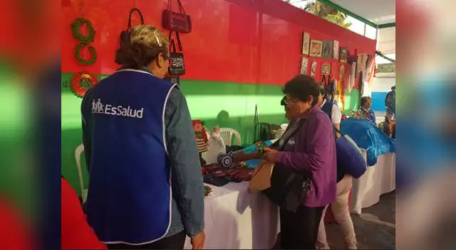 Personas con discapacidad promovieron sus productos en ExpoFeria de Essalud [FOTO Y VIDEO]