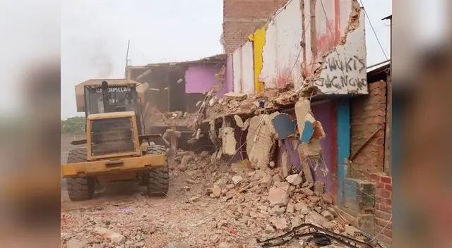 El prostíbulo fue demolido por la maquinaria