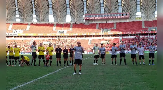  Guerrero se lució en el partido benéfico