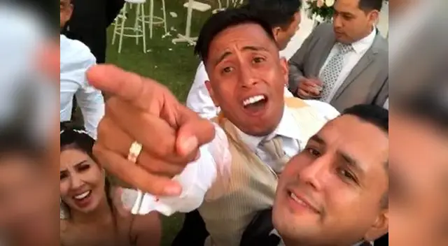 Christian Cueva canta frente a su esposa canción de traición