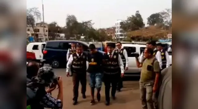 "La metí en el costal, para que no sangrara más", dijo el asesino a la policía "La metí en el costal, para que no sangrara más", dijo el asesino a la policía