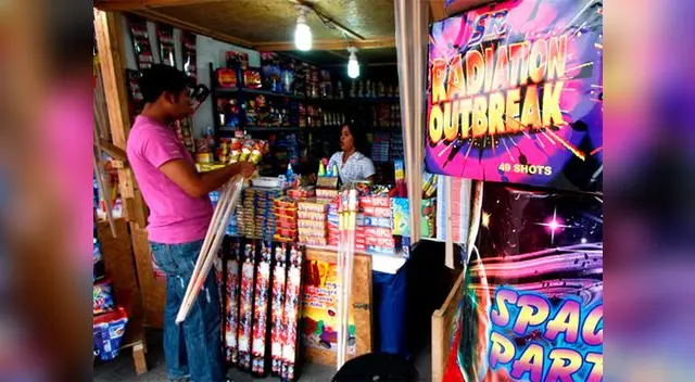 Ferias pirotécnicas se hallan en Lima y provincias