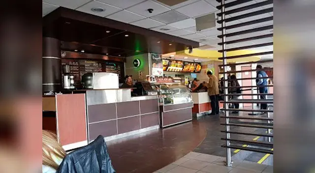 McDonald’s abre sus puertas a 9 días de la muerte de dos de sus trabajadores McDonald’s abre sus puertas a 9 días de la muerte de dos de sus trabajadores