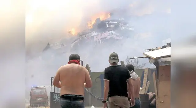 Incendio en Chile destruye 150 viviendas Incendio en Chile destruye 150 viviendas