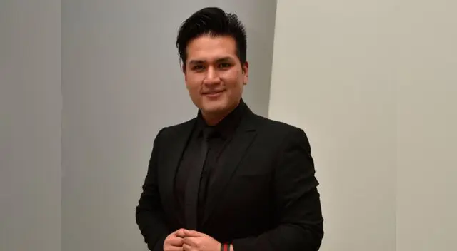 El cantante Deyvis Orosco aún no piensa en boda con Cassandra Sánchez de Lamadrid El cantante Deyvis Orosco aún no piensa en boda con Cassandra Sánchez de Lamadrid