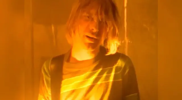 Kurt Cobain es el intérprete de 'Smells like teen spirit' Kurt Cobain es el intérprete de 'Smells like teen spirit'