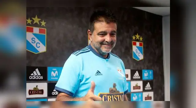 Claudio Vivas tendrá una nueva experiencia en el fútbol boliviano