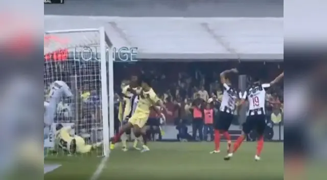 Jugada se dio a los pocos minutos de iniciado el encuentro Jugada se dio a los pocos minutos de iniciado el encuentro