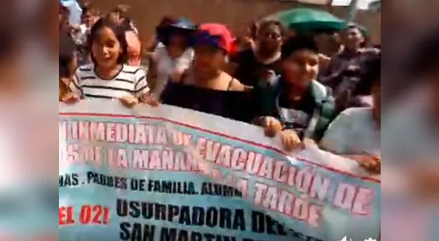 SMP: Cambiar horario a alumnos de secundaria y padres exigen a la UGEL 02 el terreno comunitario [VIDEO]