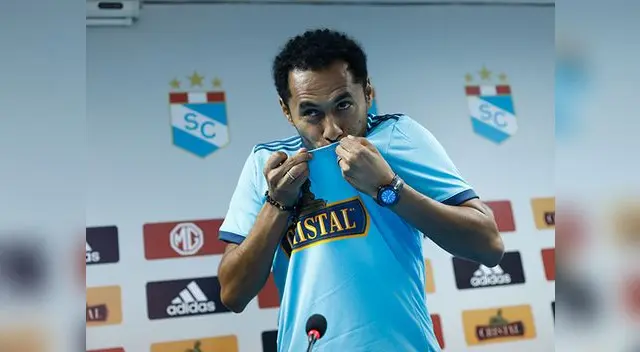 Carlos Lobatón descartó propuestas de clubes porque no iba disfrutar como lo vivió en Cristal