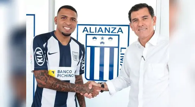 Alexi Gómez firmó por las próximas dos temporadas | Foto: Alianza Lima Alexi Gómez firmó por las próximas dos temporadas | Foto: Alianza Lima