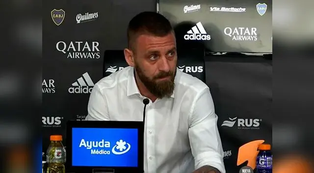 Daniele de Rossi le dice adiós al fútbol. Repasa la última conferencia del "Tano" como jugador Daniele de Rossi le dice adiós al fútbol. Repasa la última conferencia del "Tano" como jugador