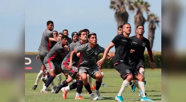 Cremas y santos chocaron esta mañana en Campo Mar Cremas y santos chocaron esta mañana en Campo Mar