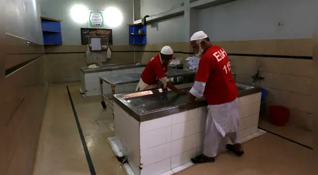 El cuerpo de la mujer llevaba 20 minutos en la morgue El cuerpo de la mujer llevaba 20 minutos en la morgue