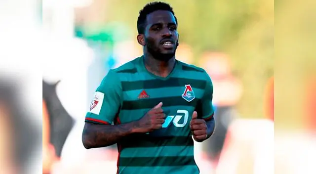 Jefferson Farfán viajó este martes rumbo a España para sumarse a la pretemporada del Lokomotiv de Moscú
