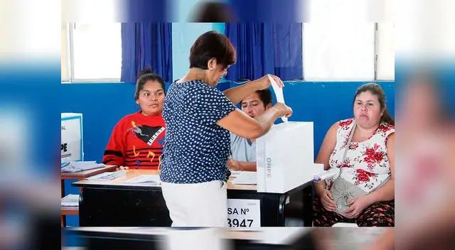 Peruanos en el exterior pueden votar
