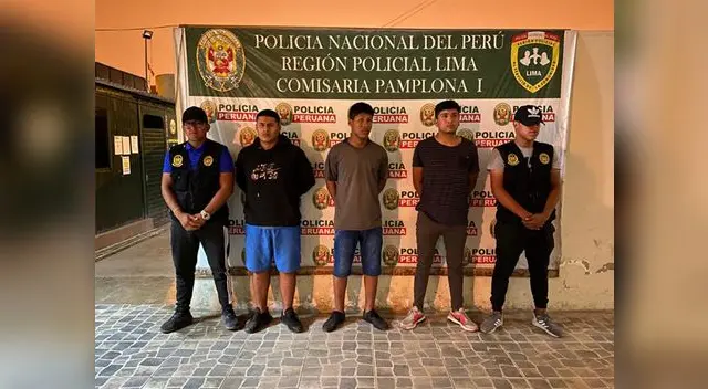 Durante la intervención se les decomisó un celular que previamente habían robado Durante la intervención se les decomisó un celular que previamente habían robado