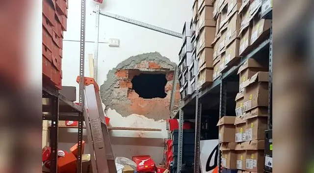 Forado donde ingresaron los ladrones Forado donde ingresaron los ladrones