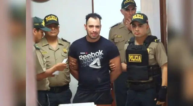 Edinson Jesús Romero Montiel custodiado por la policía