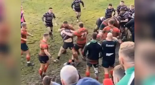 Patadas y golpes de puño dejaron a más de un jugador en el suelo 