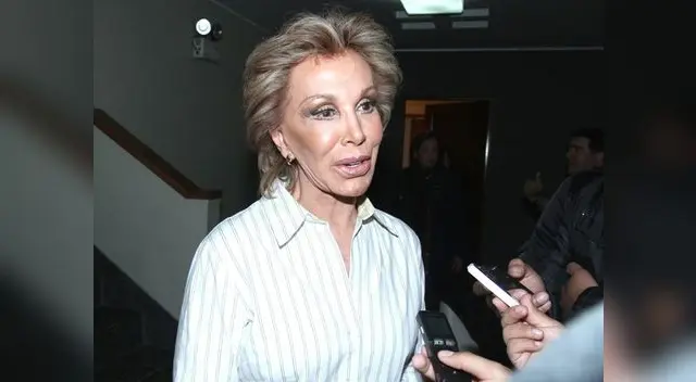 Cecilia Bracamonte lamenta que los políticos muestren una imagen totalmente diferente Cecilia Bracamonte lamenta que los políticos muestren una imagen totalmente diferente