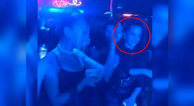 Rosalía desata polémica por participar en fiesta con ‘strippers’ Rosalía desata polémica por participar en fiesta con ‘strippers’