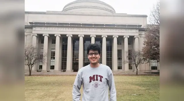 Raúl Alcántara Castillo en el MIT