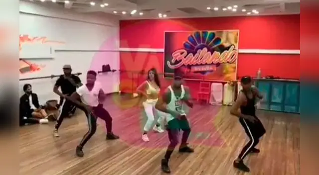 Esta sería la nueva coreografía de la canción de Yahaira Plasencia Esta sería la nueva coreografía de la canción de Yahaira Plasencia