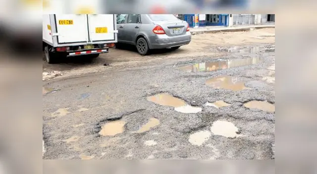 Ocho exfuncionarios de gestión de Luis Castañeda Lossio son investigados Ocho exfuncionarios de gestión de Luis Castañeda Lossio son investigados