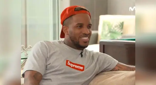 Jefferson Farfán indicó que no tendría problemas en volver a jugar de extremo, pese a sus 35 años Jefferson Farfán indicó que no tendría problemas en volver a jugar de extremo, pese a sus 35 años