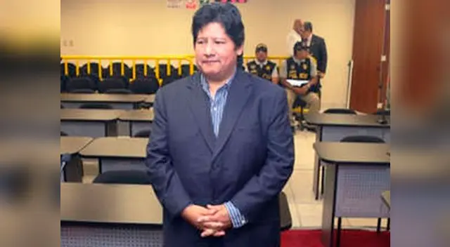 El Poder Judicial rechazó dejarlo en libertad al ex presidente de la FPF, Edwin Oviedo El Poder Judicial rechazó dejarlo en libertad al ex presidente de la FPF, Edwin Oviedo